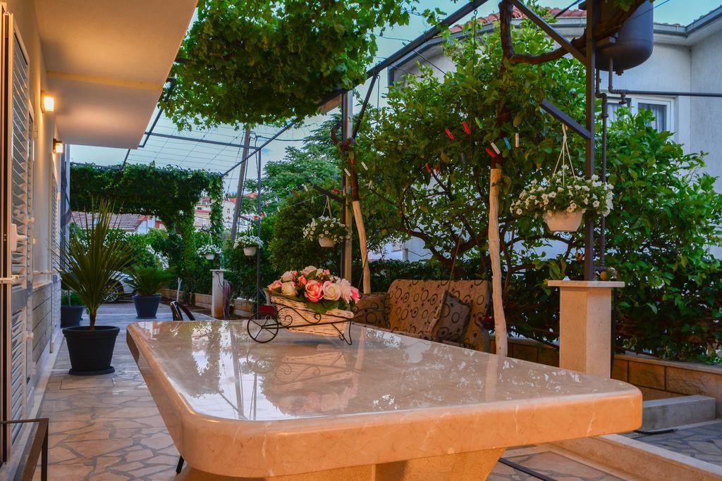 Luxury Apartments Villa Tea Trogir Exterior photo