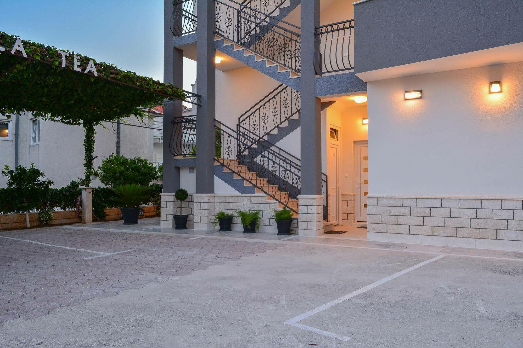 Luxury Apartments Villa Tea Trogir Exterior photo